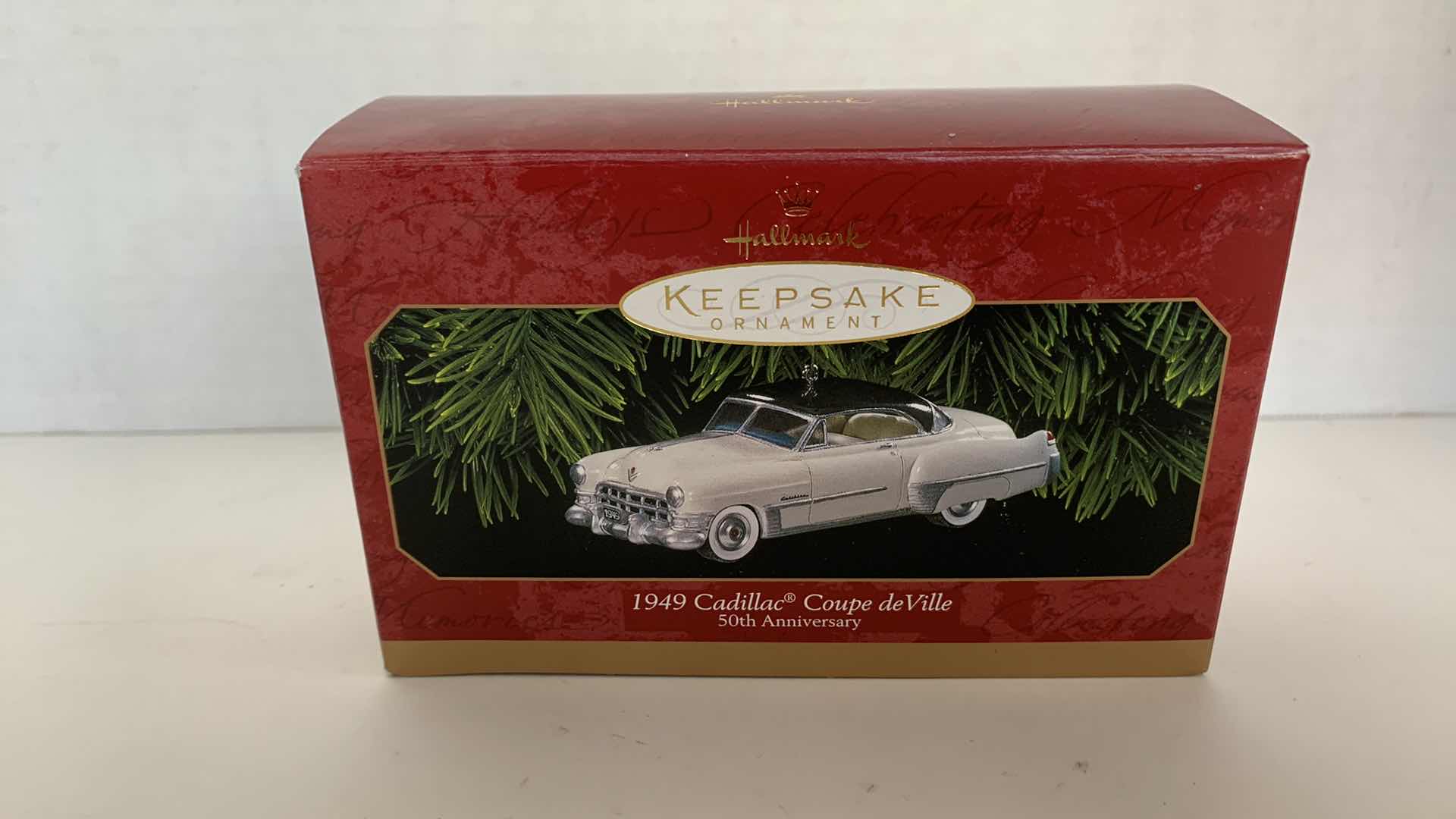 Photo 1 of VINTAGE HALLMARK KEEPSAKE ORNAMENT
