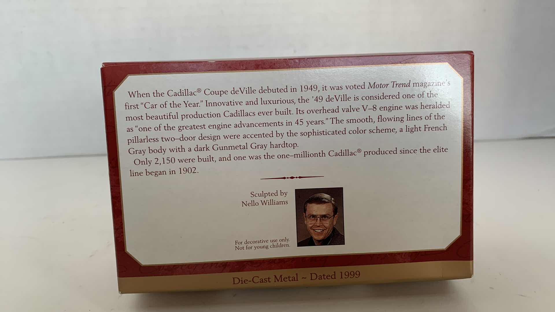 Photo 1 of VINTAGE HALLMARK KEEPSAKE ORNAMENT