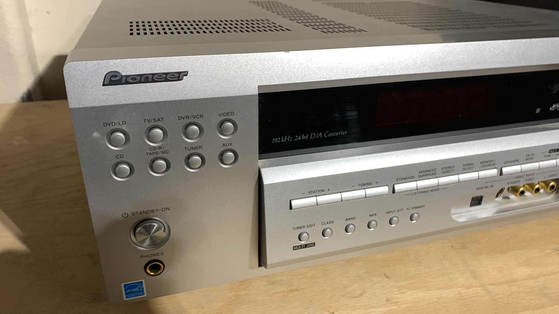 Photo 1 of PIONEER AUDIO/VIDEO MULTI-CHANNEL RECEIVER VSX-D814