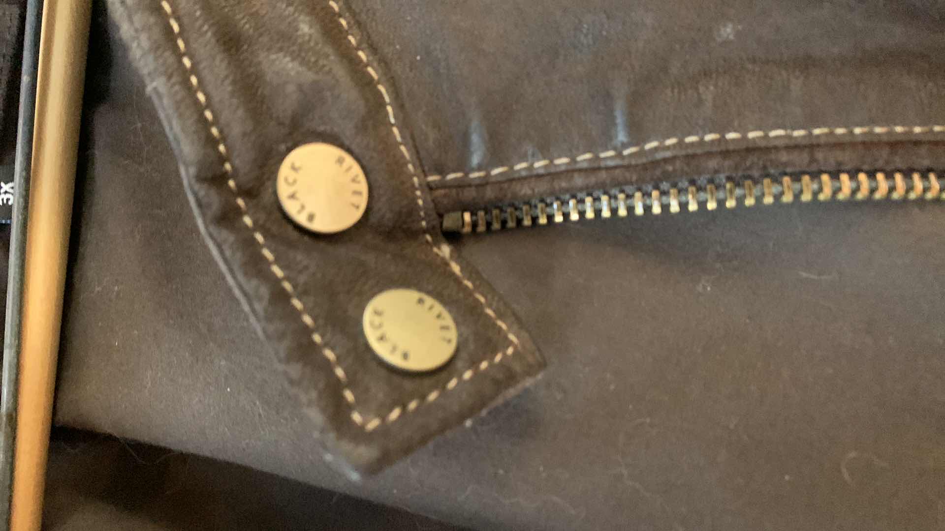 Photo 1 of MENS BLACK RIVET LEATHER JACKET 3XL