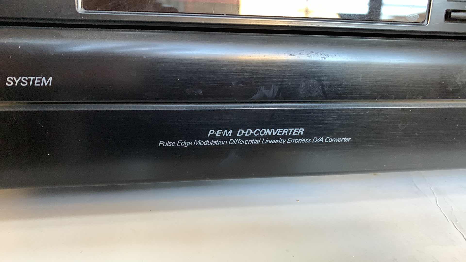 Photo 1 of JVC 5-CD DISC CHANGER MODEL XL-F108