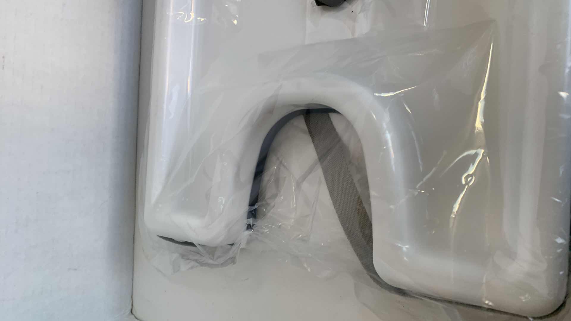 Photo 1 of 6-PAIRS OF SOCKS,SHAMPOO HEAD SUPPORT, AND KEY CHAIN LIGHTS