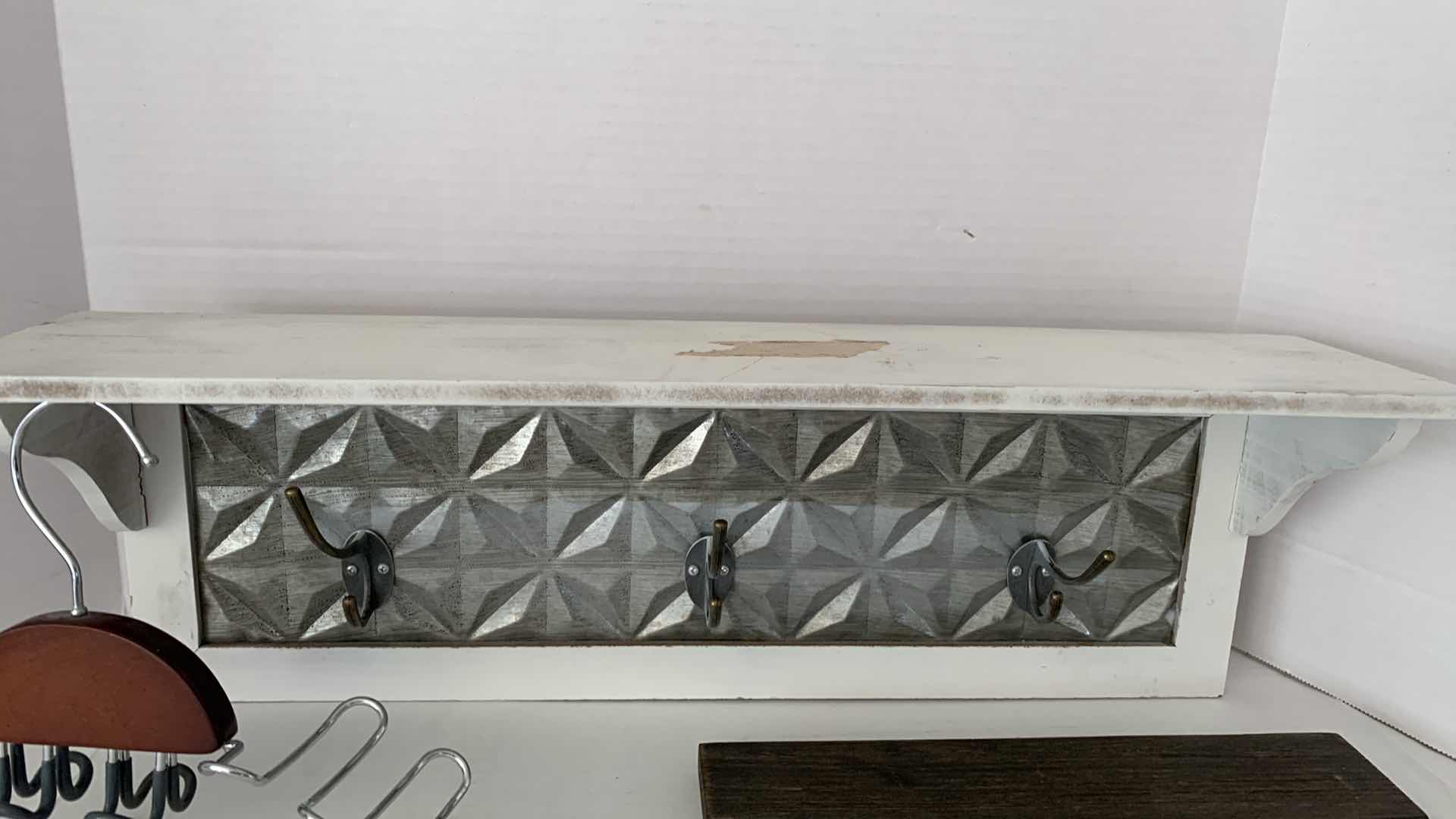 Photo 1 of HOME HANGING DEVICES: BELTS,COATS, AND KEYS