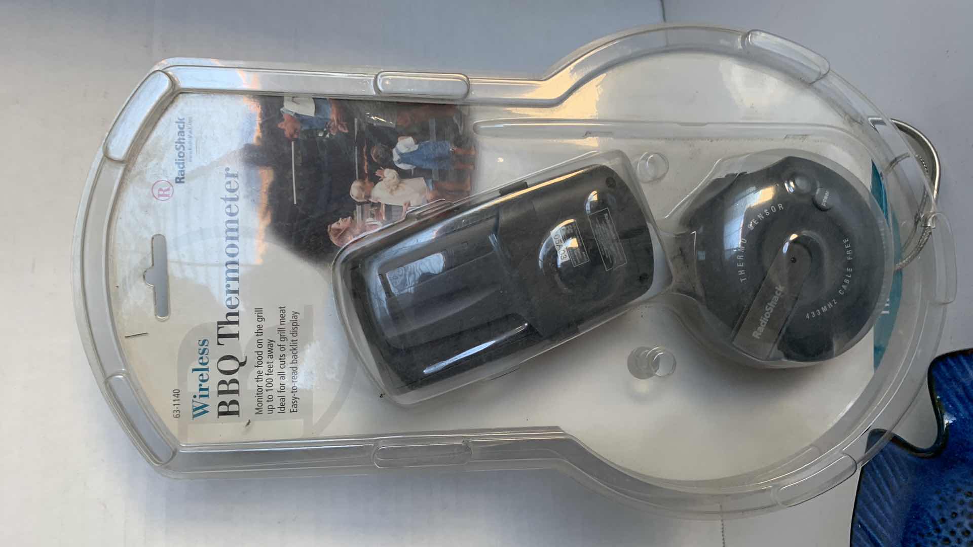 Photo 1 of WIRELESS BBQ THERMOMETER AND FISH PLATE