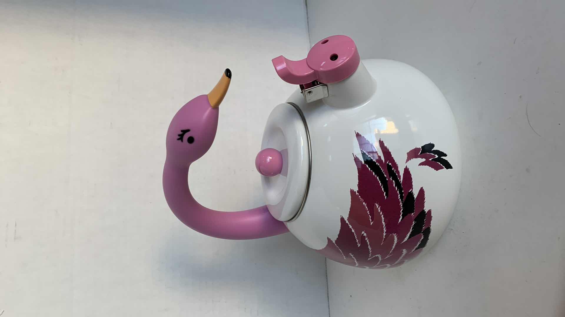 Photo 1 of SWAN KETTLE