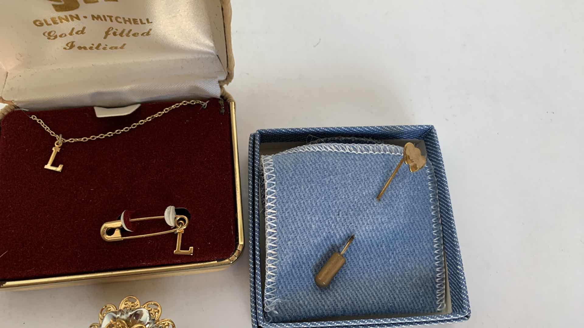 Photo 3 of COSTUME JEWELRY