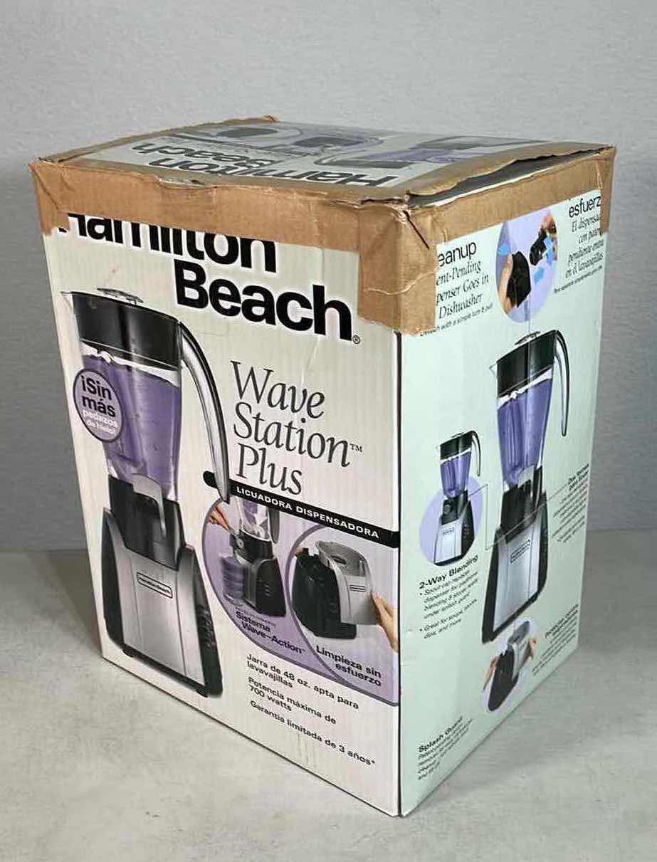 Photo 1 of HAMILTON BEACH WAVE STATION PLUS DISPENSING BLENDER