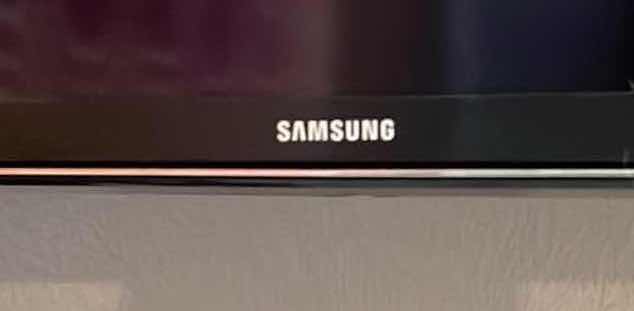 Photo 1 of 60’ SAMSUNG FLAT SCREEN