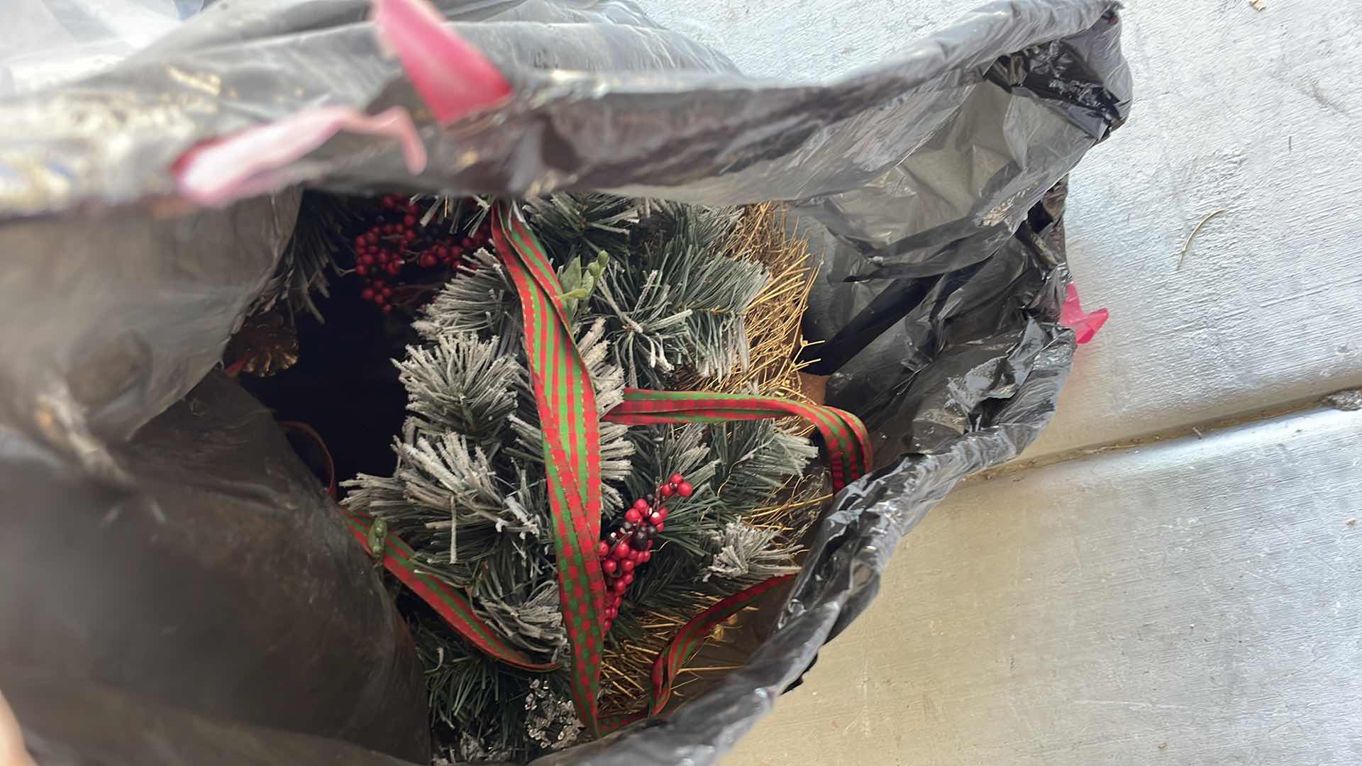 Photo 1 of CHRISTMAS DECOR