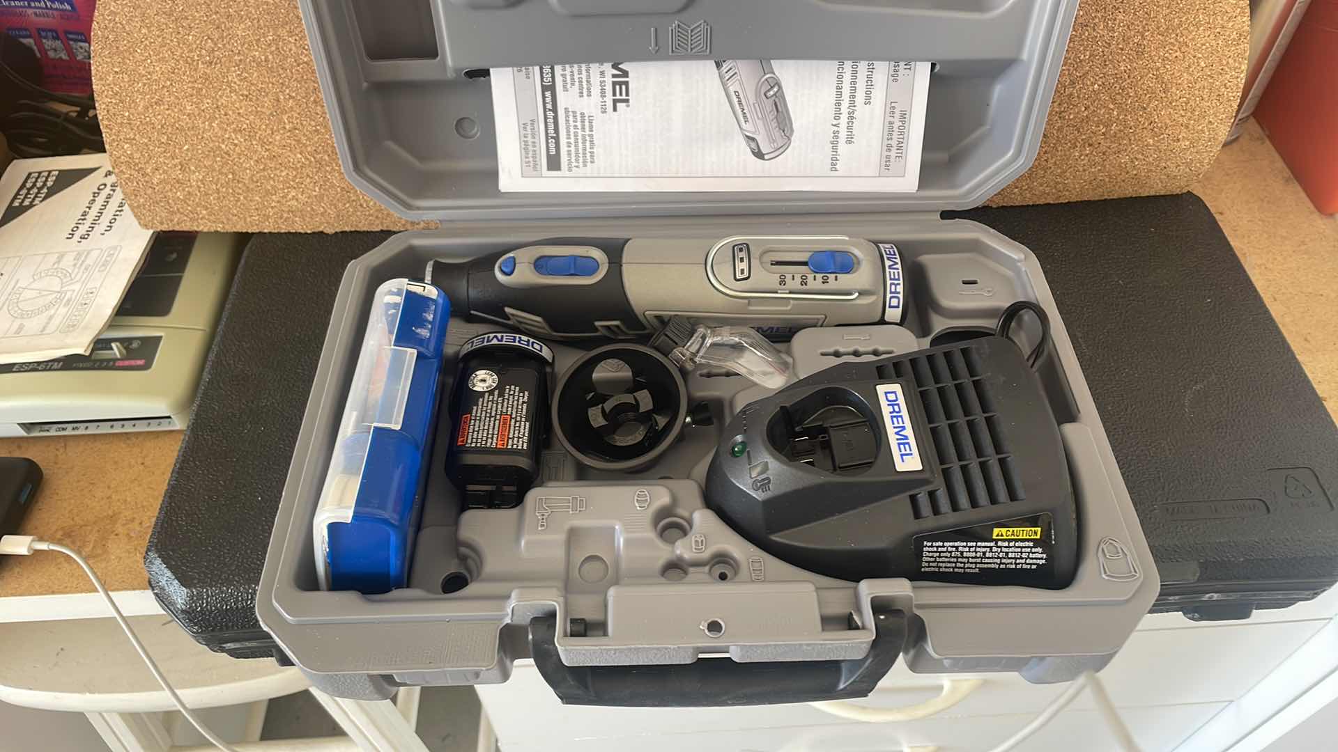 Photo 1 of DREMEL 8220