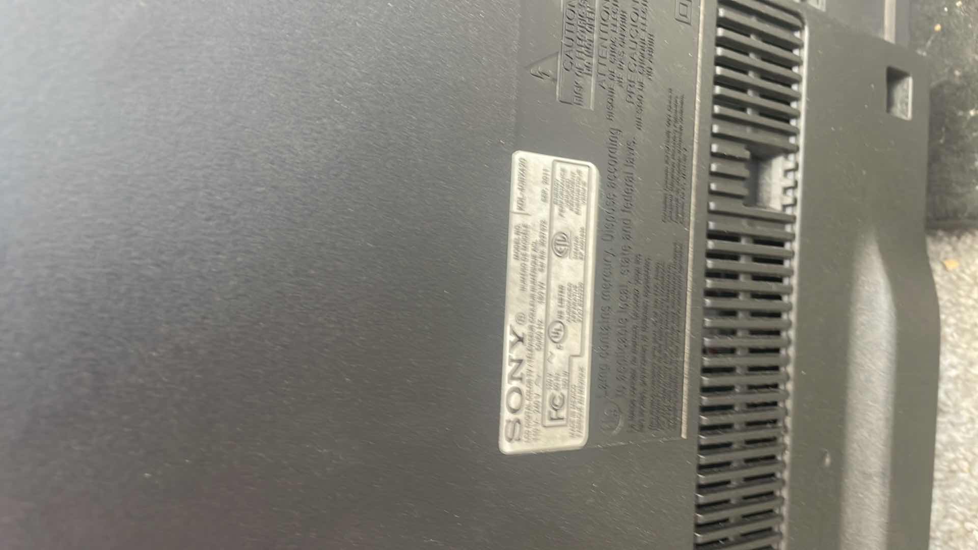 Photo 1 of 45’ SONY TV