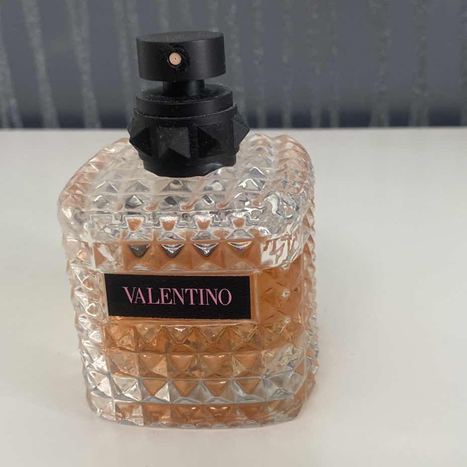 Photo 1 of VALENTINO BORN IN ROMA 100 ml FRAGRANCE 75% FULL