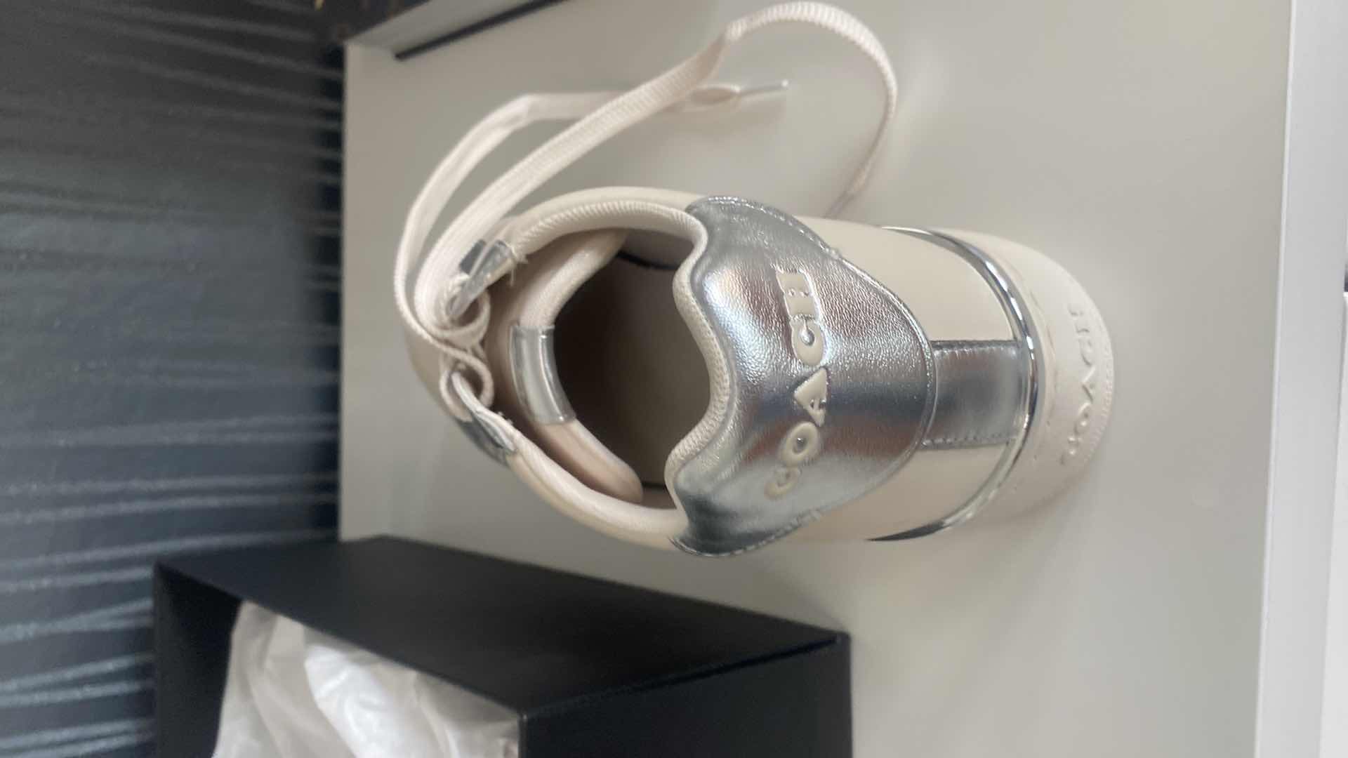 Photo 1 of NEW WOMENS SIZE 11 COACH LOWLINE METALLIC POP SHOES