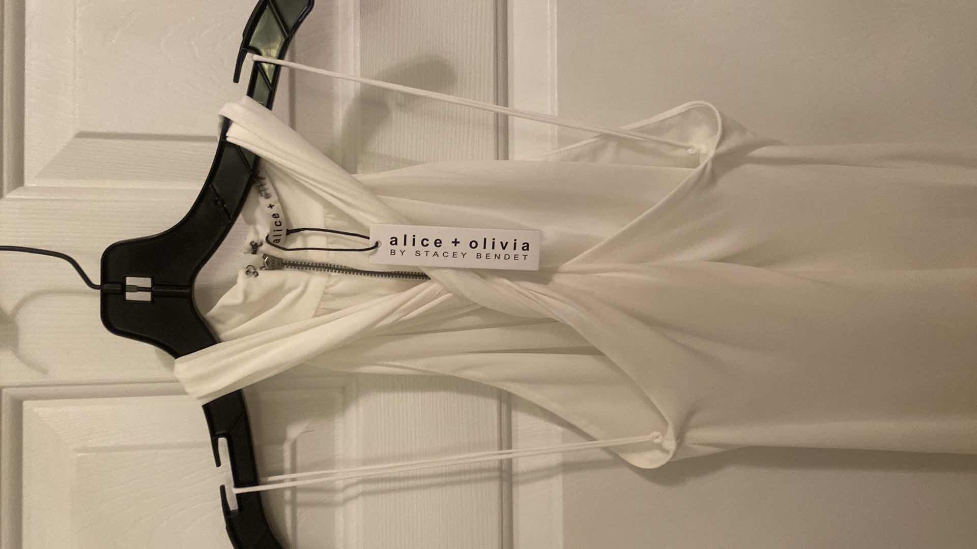 View 8 of  NWT BEAUTIFUL WOMENS SIZE 8 DESIGNER ALICE & OLIVIA STEPH TWIST NK FRINGE DRESS IN OFF WHITE