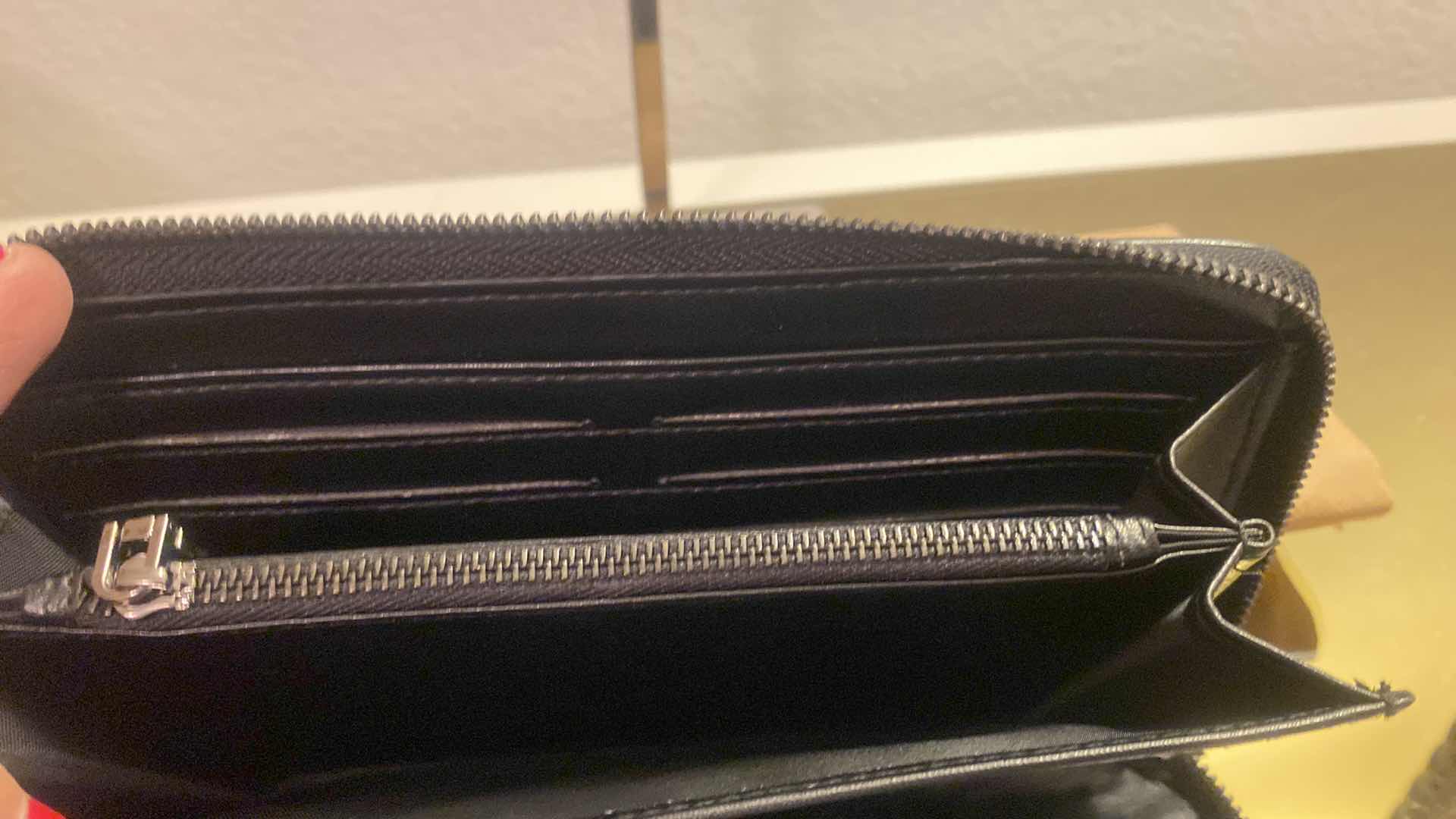 Photo 1 of  RAVIANI BLACK LEATHER WRISTLET WITH 12 CREDIT CARD SLOTS, BILL FLAP AND ZIPPER COIN POUCH  AND DUST BAG