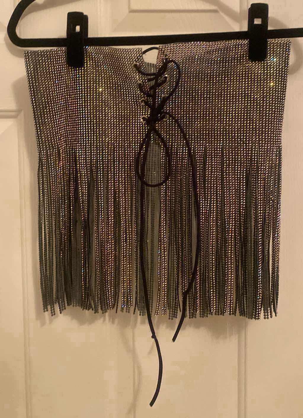 Photo 1 of LADIES SIZE MEDIUM BLING WAIST CLINCHER FROM M RESORT