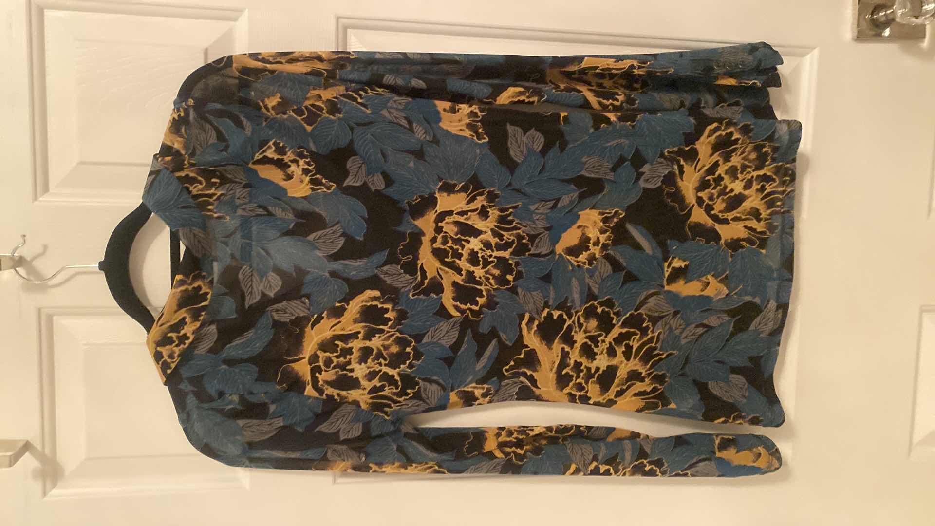 Photo 1 of LADIES SIZE LARGE FREE PEOPLE SHIRT