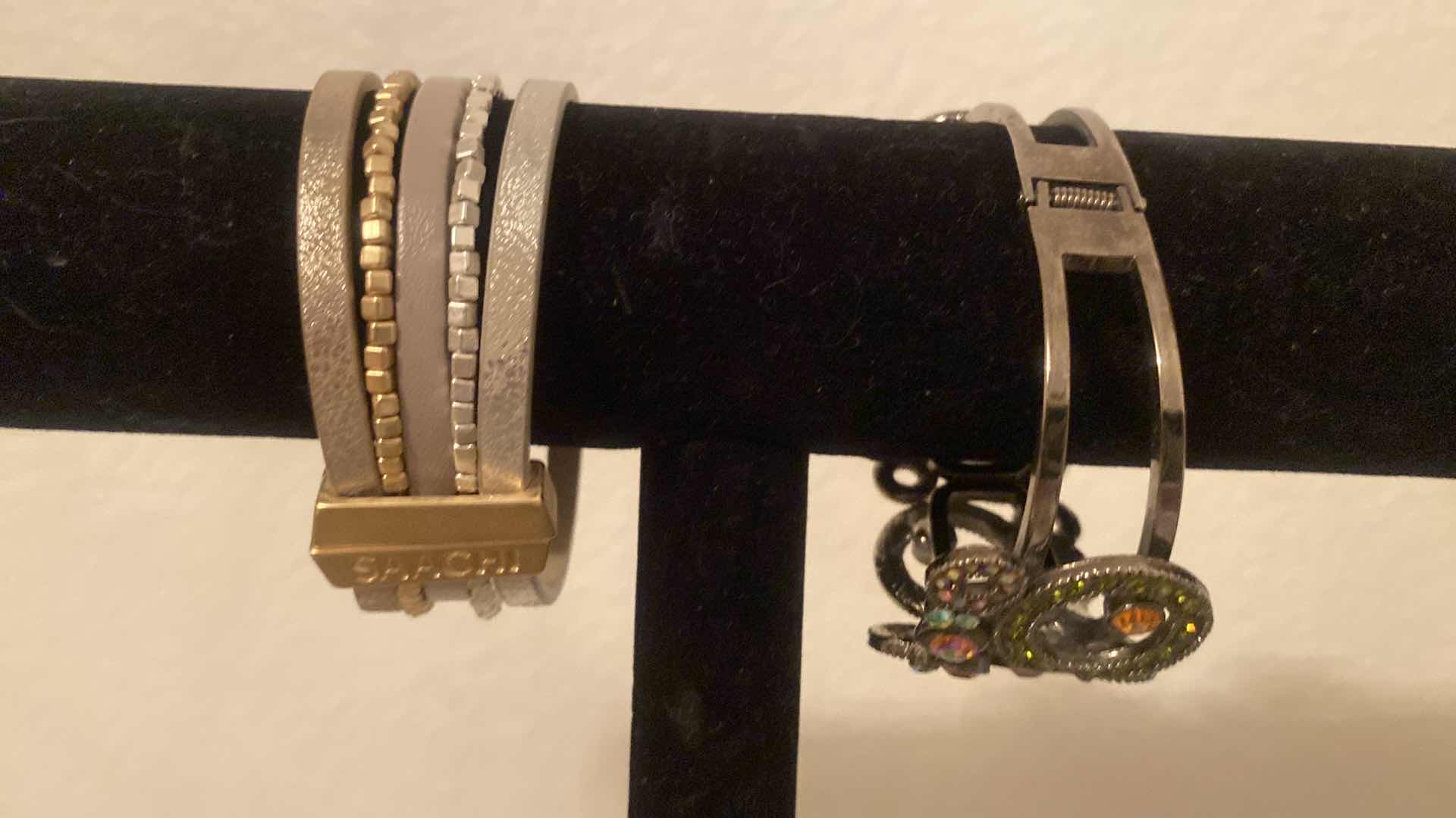 Photo 1 of PAIR OF BRACELETS COSTUME JEWELRY