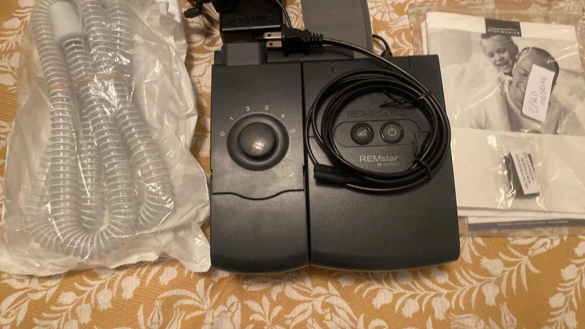 Photo 1 of RESPIRONICS C PAP REMSTAR M SERIES WITH MANUAL AND BAG