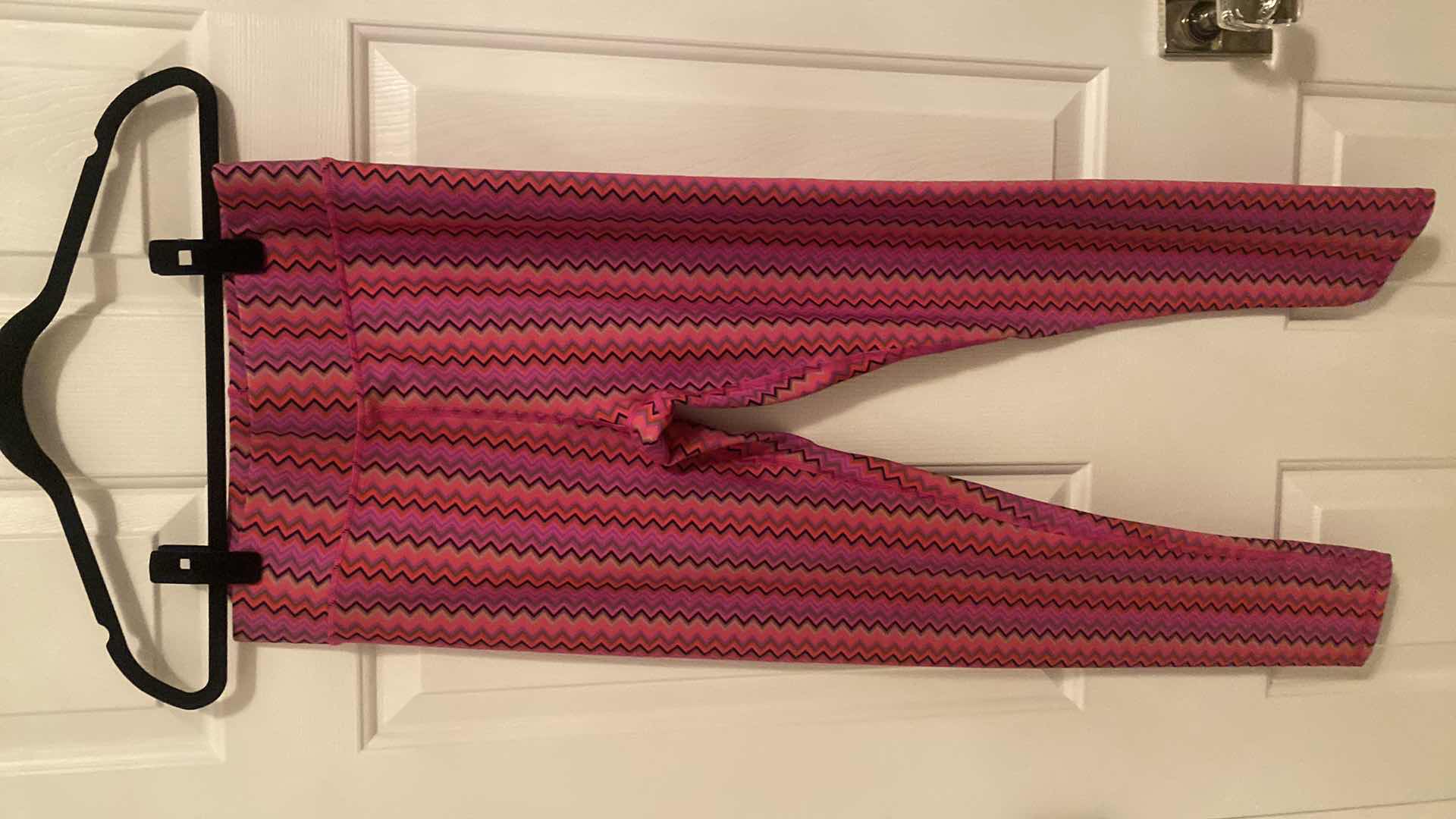 Photo 1 of LADIES SIZE LARGE TEREZ LIFT 4.5” WAISTBAND LEGGINGS $135 & FITNESS TOP $67