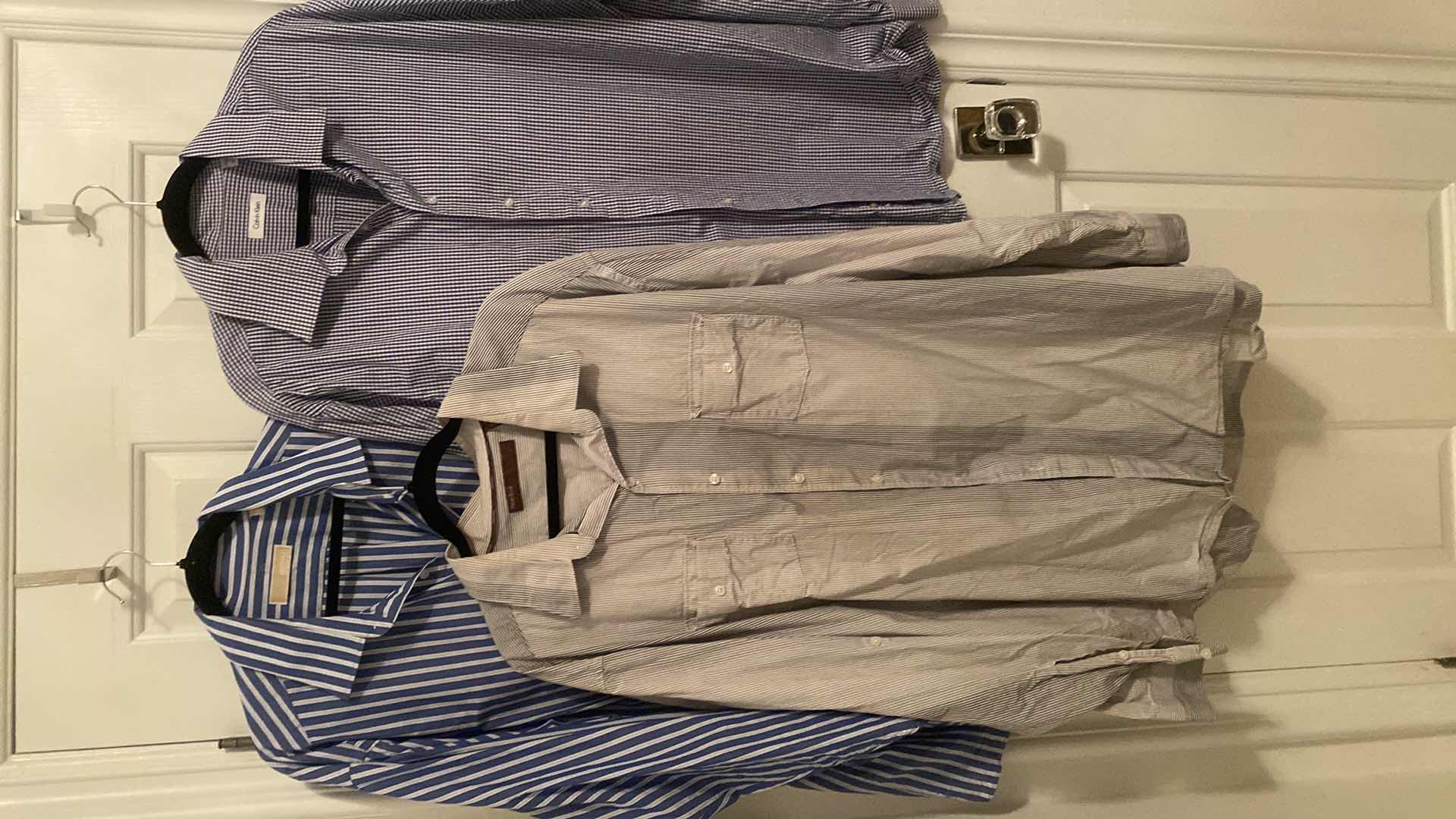 Photo 1 of MENS SIZES 3 XLTALL AND NECK 19 SLEEVE 38/39 DESIGNER DRESS SHIRTS