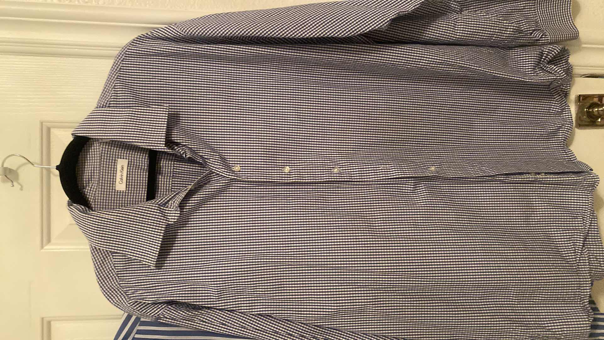 Photo 1 of MENS SIZES 3 XLTALL AND NECK 19 SLEEVE 38/39 DESIGNER DRESS SHIRTS