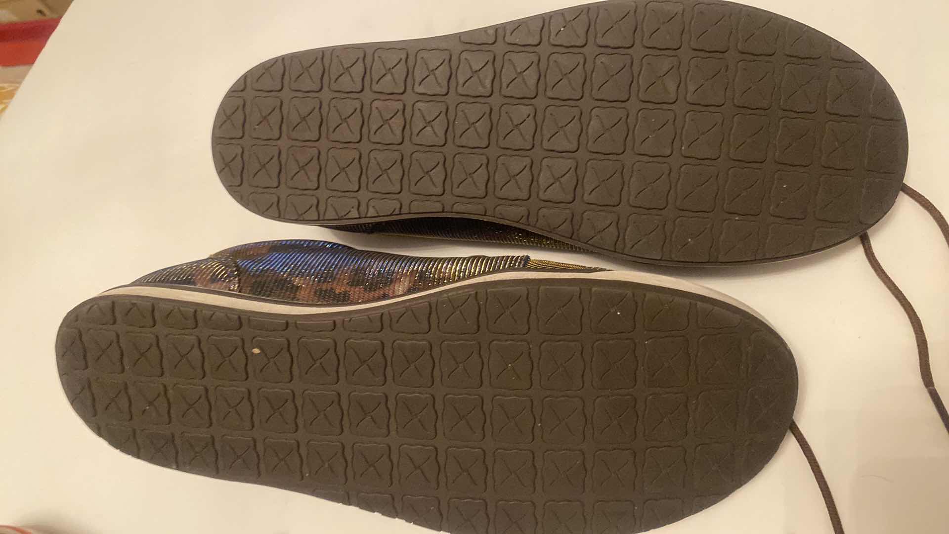 Photo 1 of PADIES SIZE 11 TWISTED X SHOES