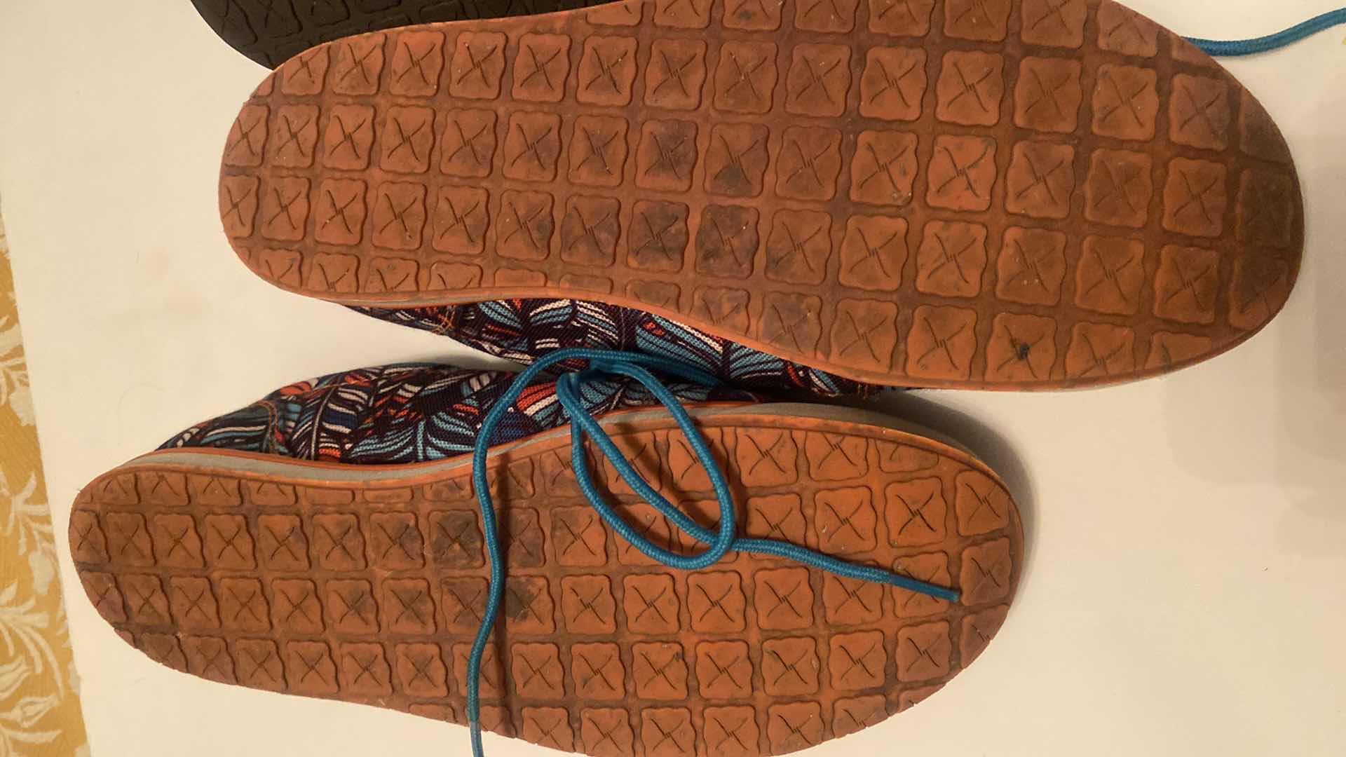 Photo 1 of PADIES SIZE 11 TWISTED X SHOES