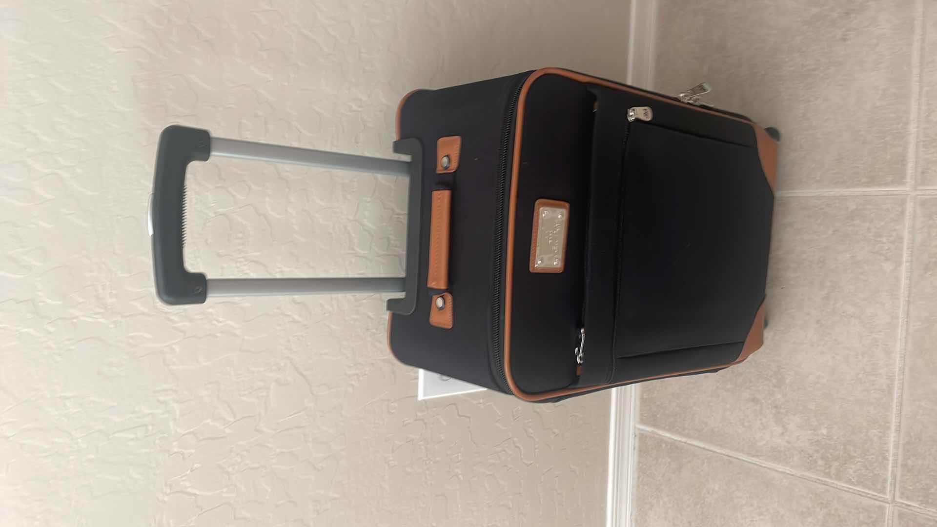 Photo 1 of JM NEW YORK CARRY ON