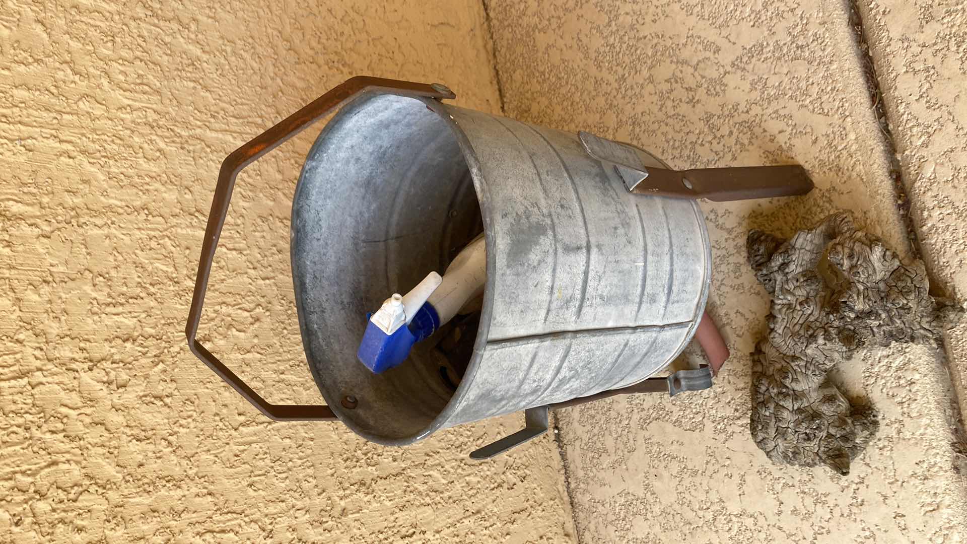 Photo 1 of ALUMINUM BUCKET H 17” AND DRIFTWOOD 10”