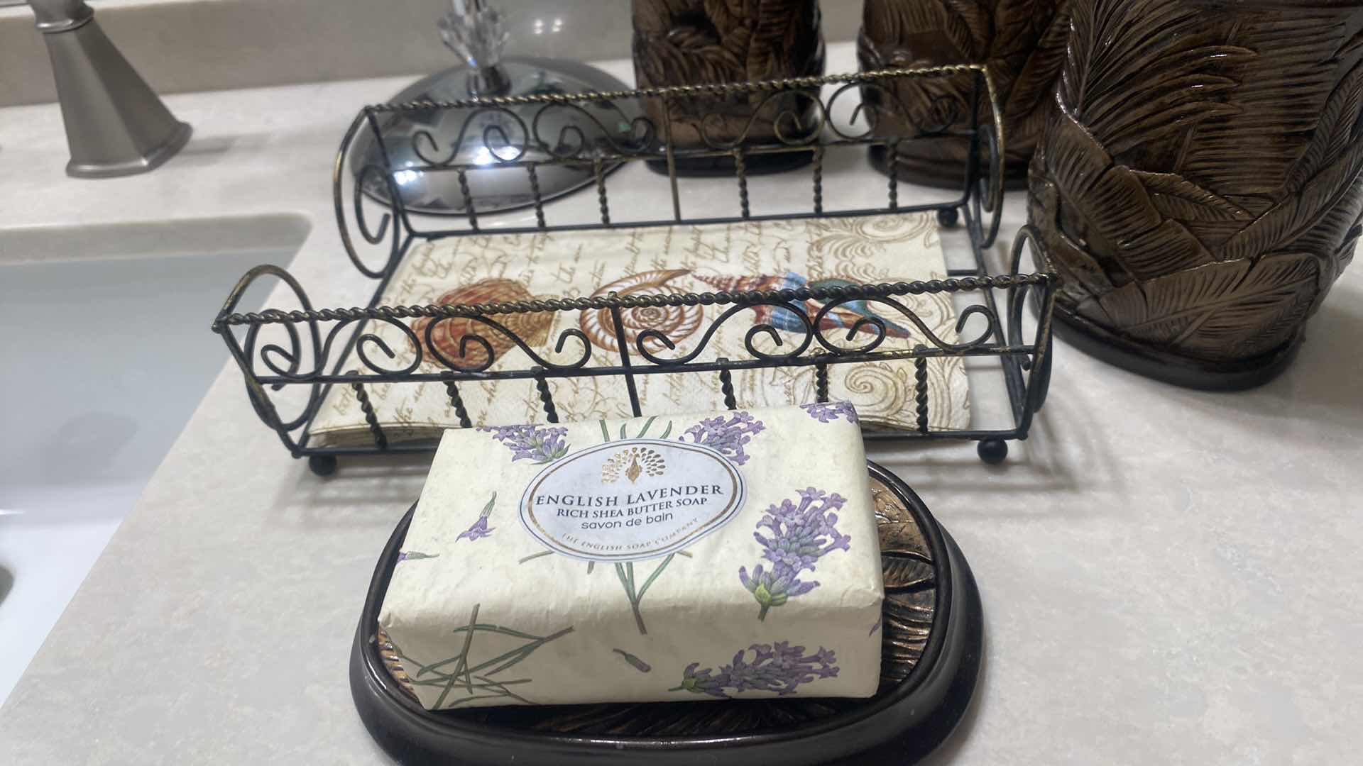 Photo 1 of 7-BATHROOM ACCESSORIES SOAP HOLDER TOOTHBRUSH HOLDER GLASS MAKEUP MIRROR