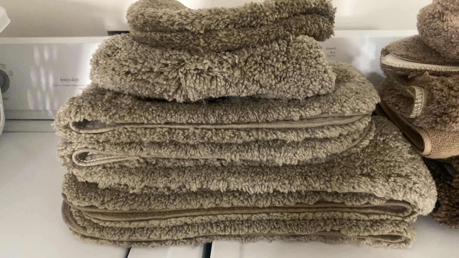 Photo 1 of 12-TAN & BROWN BATH RUGS