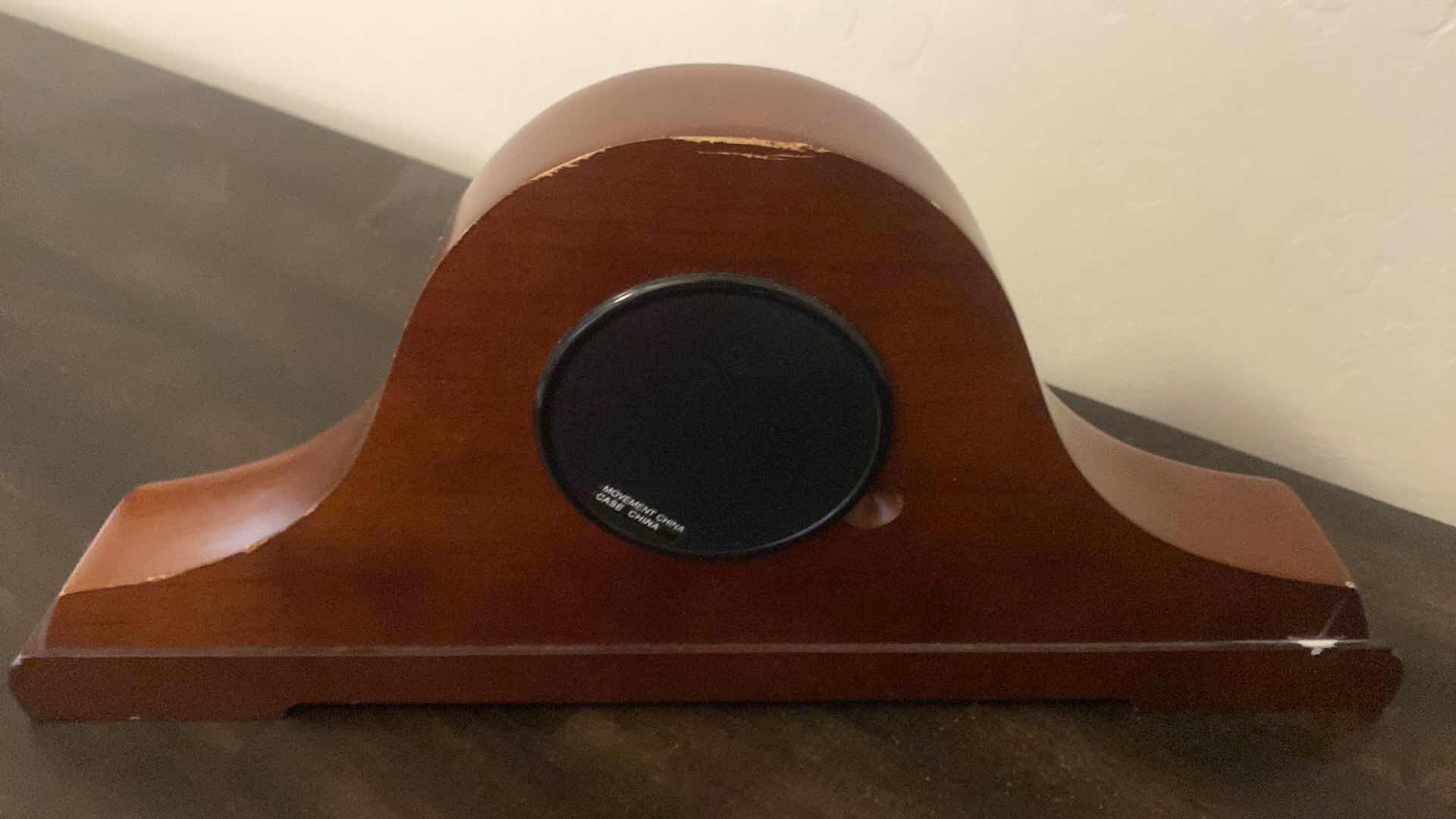 Photo 1 of WESTMINSTER CHIME QUARTZ WOOD MANTLE CLOCK 16“ x 7 1/2“