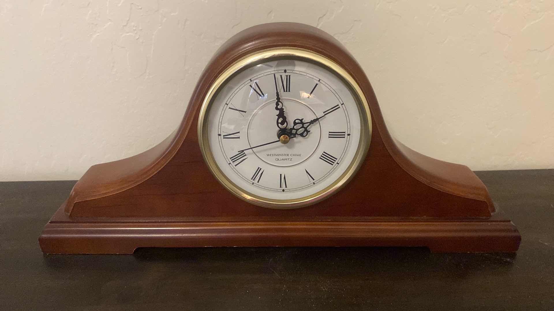 Photo 1 of WESTMINSTER CHIME QUARTZ WOOD MANTLE CLOCK 16“ x 7 1/2“