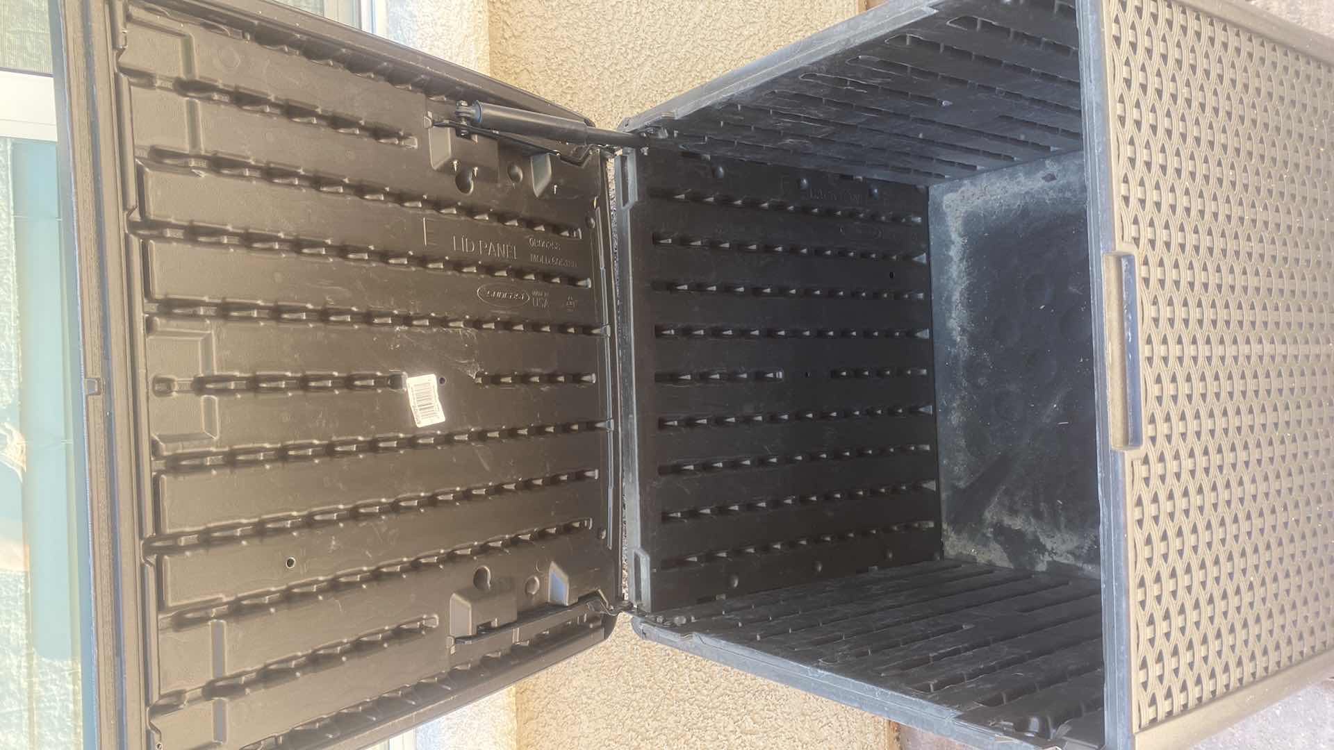 Photo 1 of SUNCAST 60 GAL CUBE DECK BOX 27“ x 27“ H26”