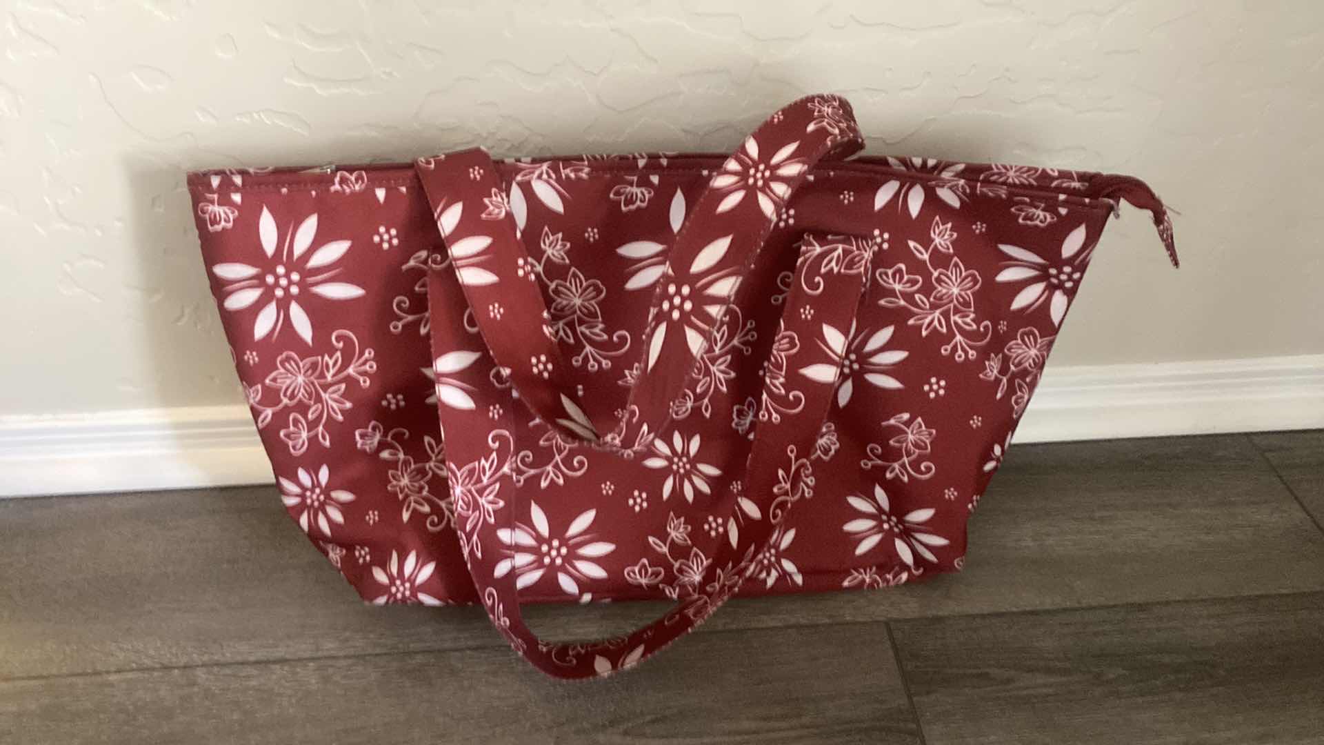 Photo 1 of WOMENS HAT CLOTH BAG AND COSMETIC BAGS