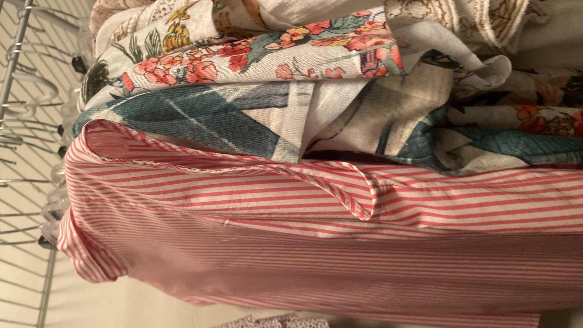 Photo 1 of 18-LADIES SIZES M & L SHORT SLEEVE TOPS