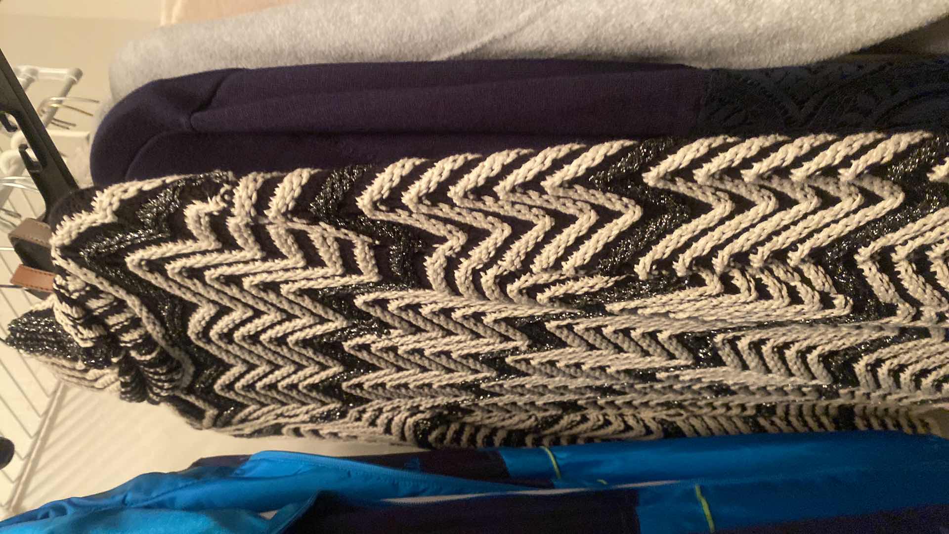 Photo 1 of 9-SIZES SMALL MEDIUM & LARGE LADIES LIGHT WEIGHT JACKETS SCARF & UMBRELLA