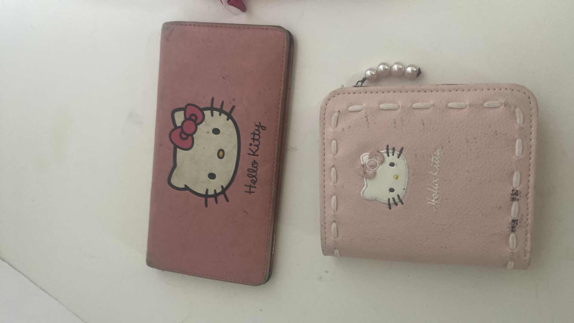 Photo 1 of 3-SANRIO HELLO KITTY BAG & WALLETS