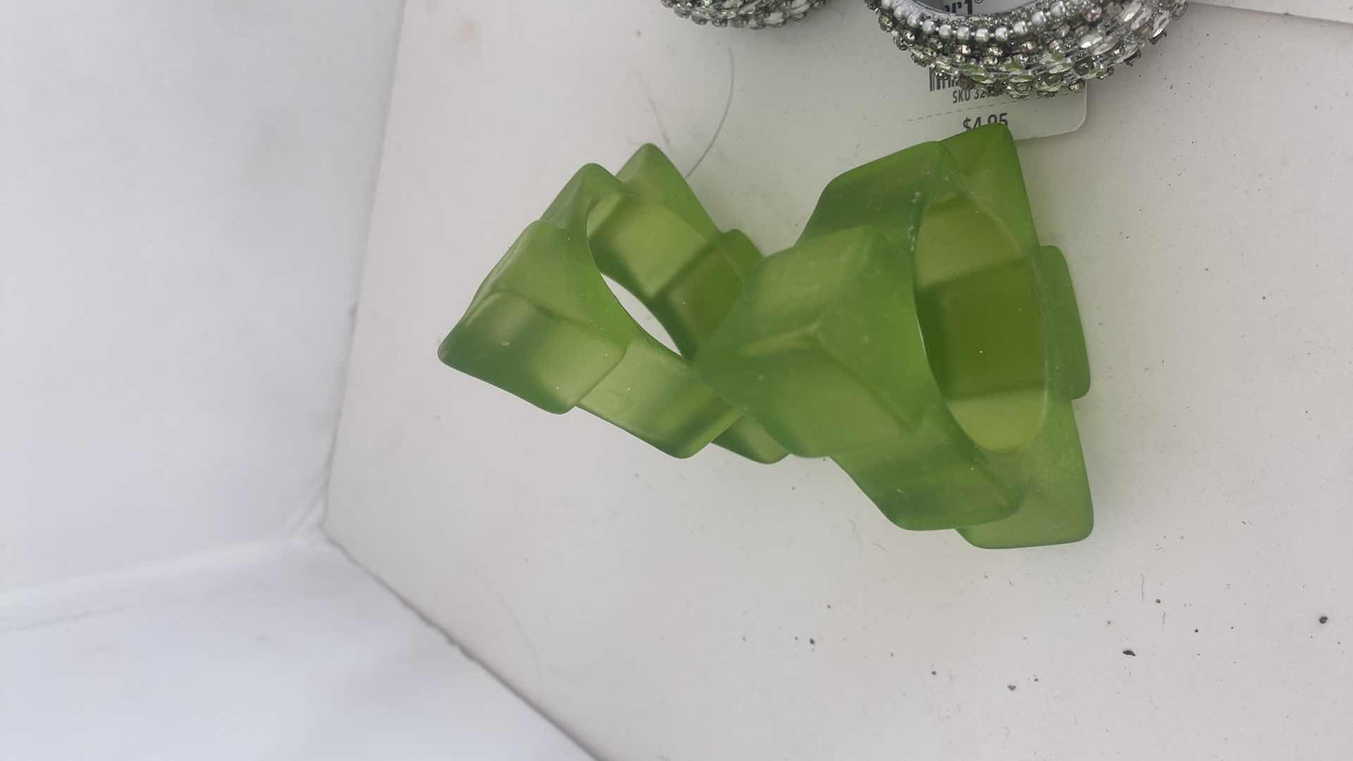 Photo 1 of 17-NAPKIN RINGS