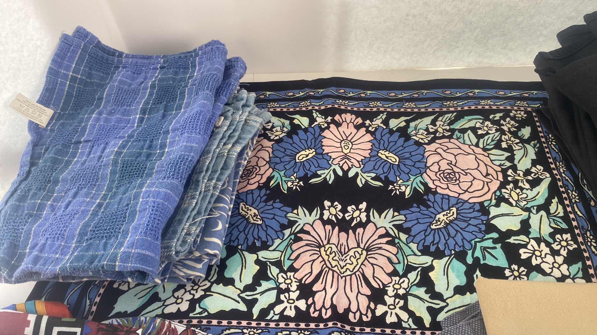 Photo 1 of BOX OF 4 PLACEMATS AND LOTS OF NAPKINS