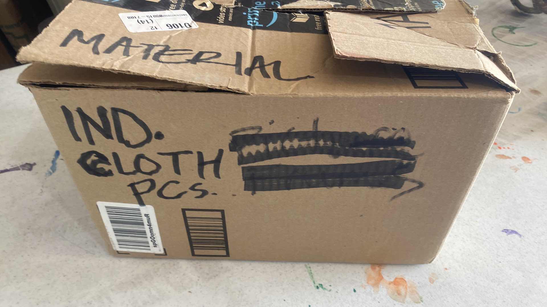 Photo 1 of BOX OF FABRIC REMNANTS & SAMPLES