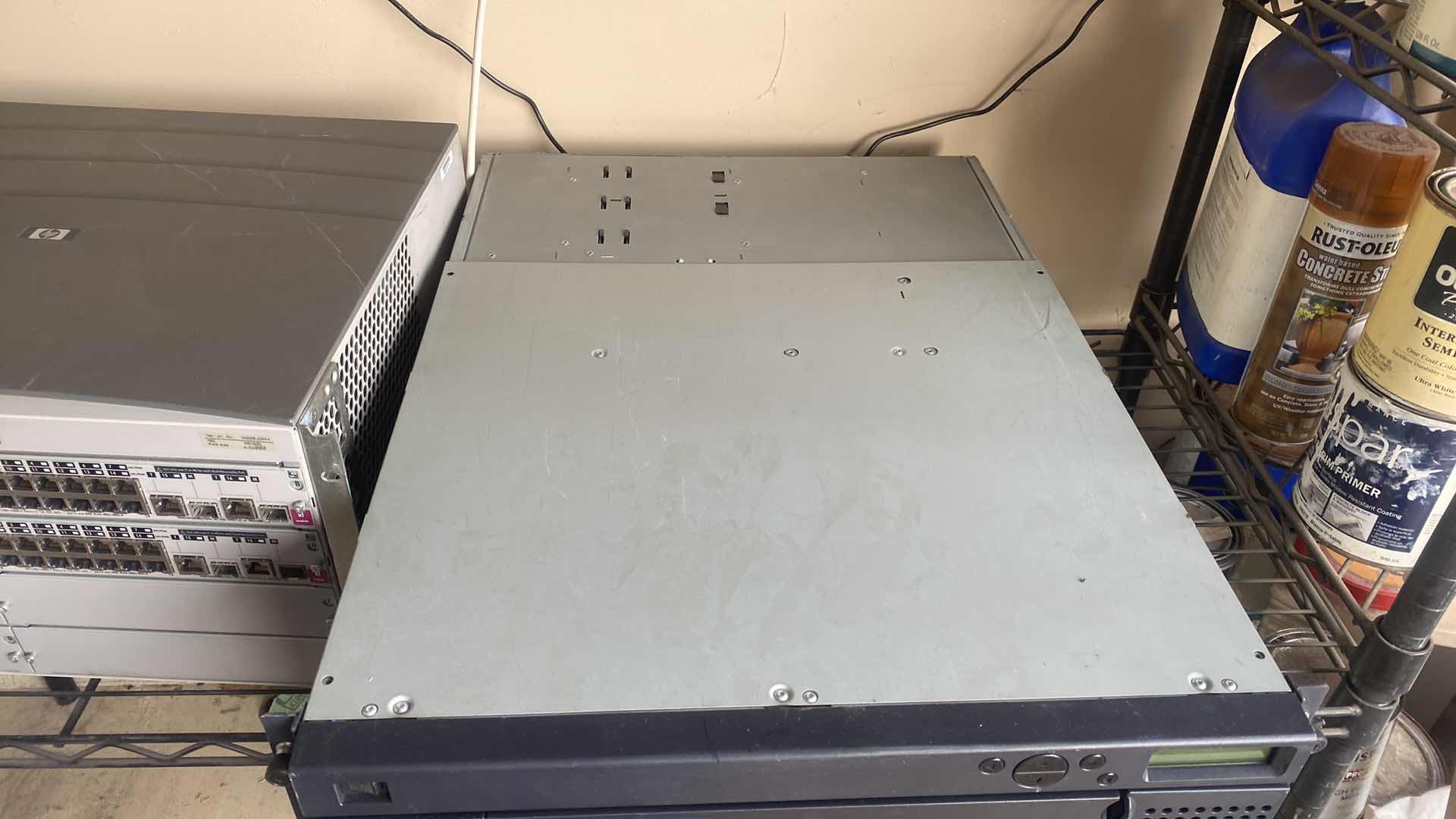 Photo 1 of DELL POWERVAILT 132T