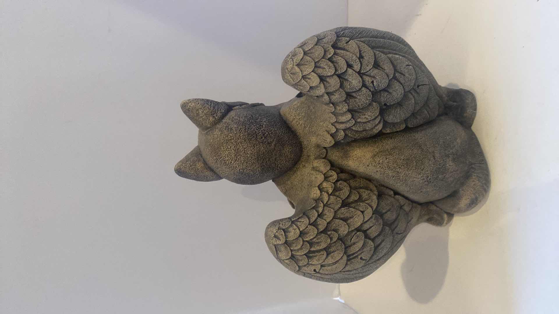 Photo 1 of FELINE GARGOYLE CONCRETE STATUE 10 1/2” x 12”