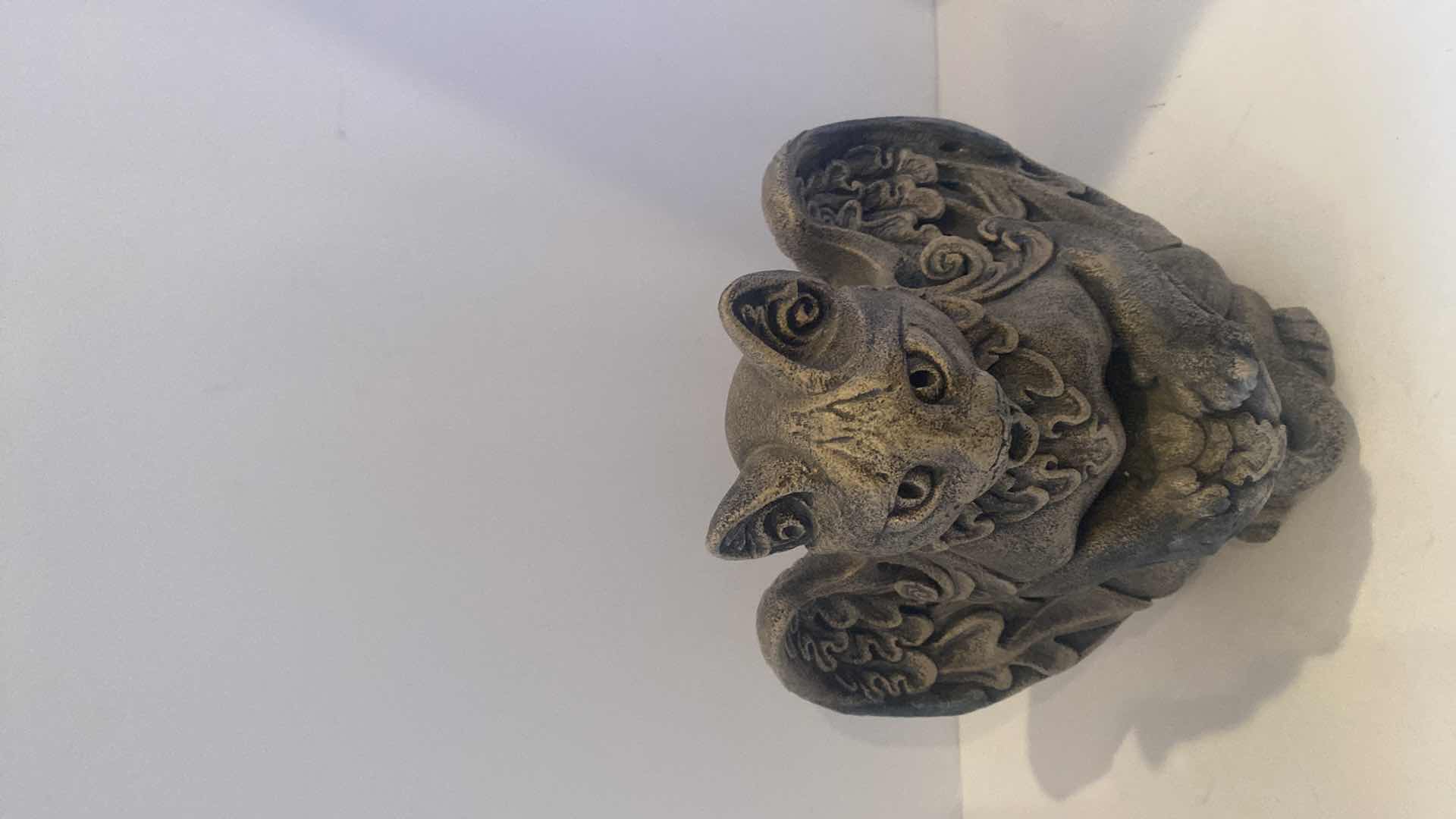 Photo 1 of FELINE GARGOYLE CONCRETE STATUE 10 1/2” x 12”