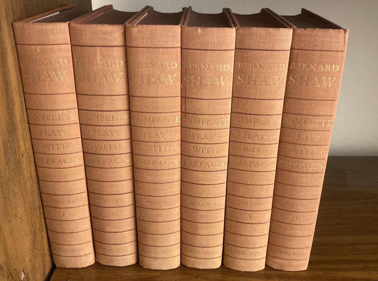 Photo 1 of  VINTAGE 1963 BERNARD SHAW COMPLETE PLAYS WITH PREFACES 6 VOLUMES