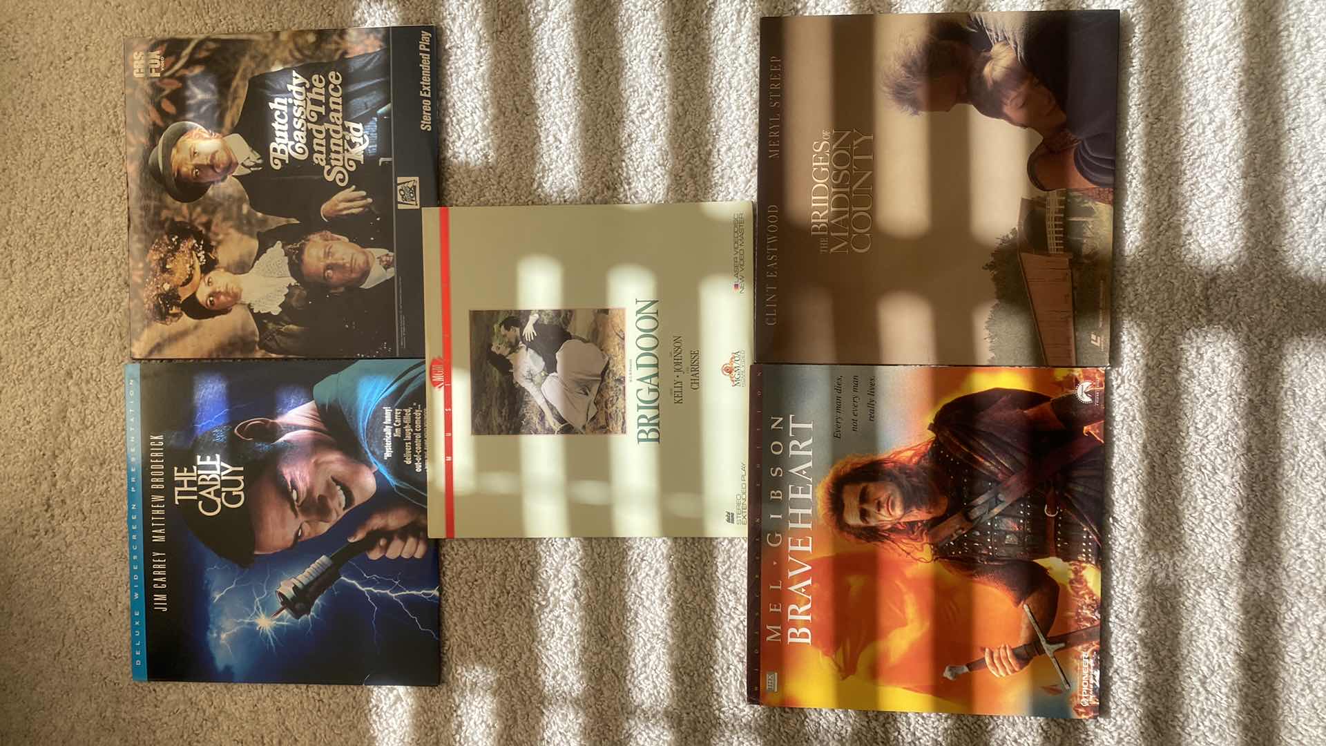 Photo 1 of 25-LASER DISC MOVIES ASSORTED TITLES