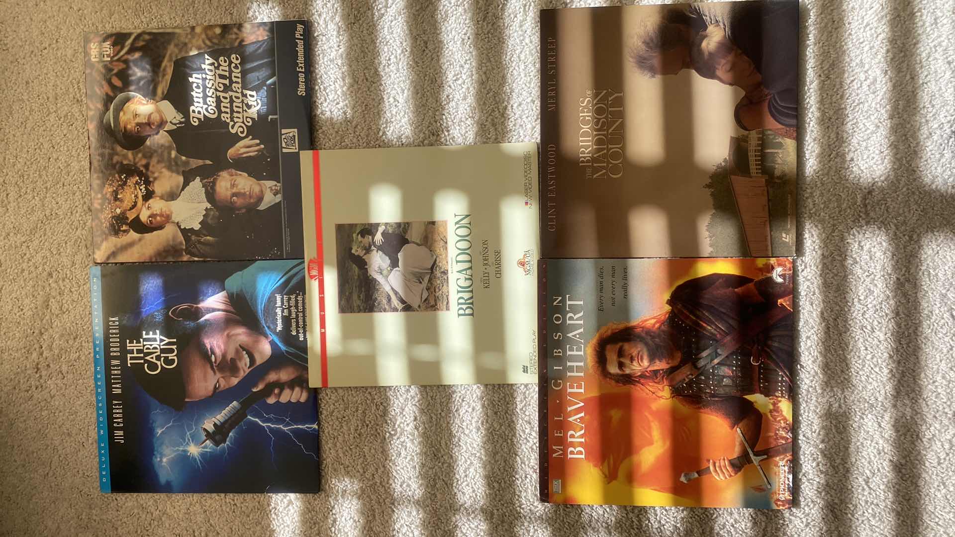 Photo 1 of 25-LASER DISC MOVIES ASSORTED TITLES