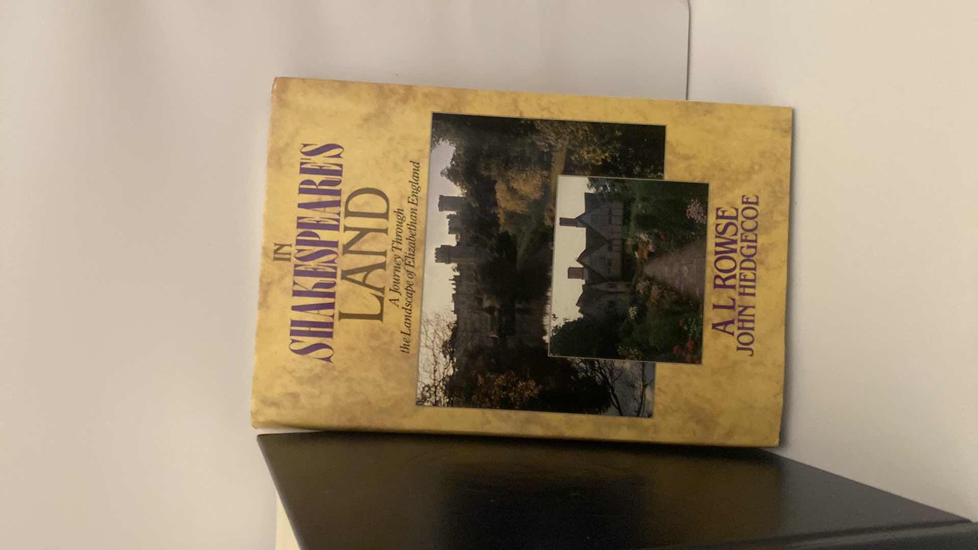 Photo 1 of 1979 THE COMPLETE WORKS OF SHAKESPEARE BOOK W/VHS & DVDS
