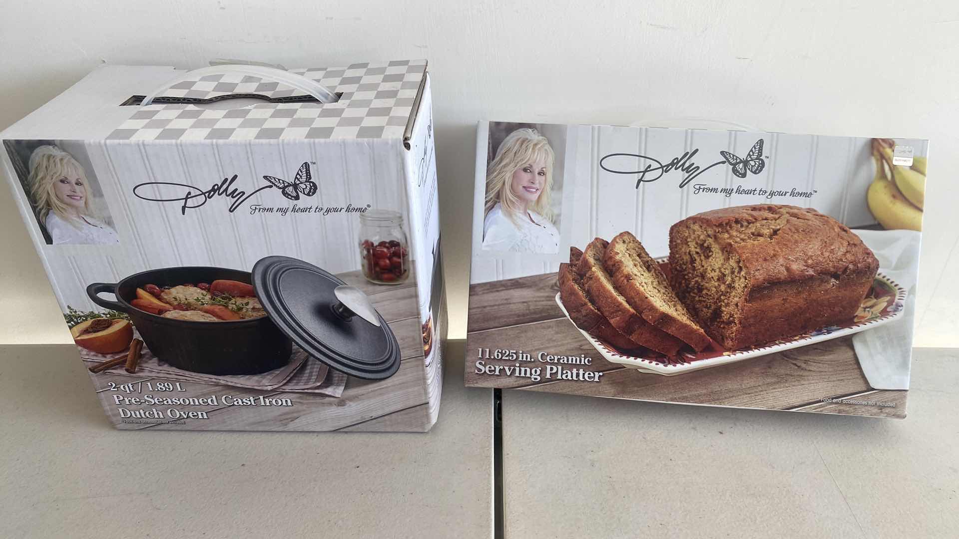 Photo 1 of 2 NEW DOLLY PARTON PAN & SERVING PLATTER